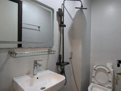 Bán nhà phú mỹ, mỹ đình, lô góc, oto tránh, diện tích 50m2, mặt tiền 4m. full nội thất mới 4