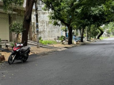 Nhà đẹp bên cạnh trường quốc tế canada, pmh , q.7 , full nội thất, 4 tầng thang máy, chỉ 16.5 tỷ. 4