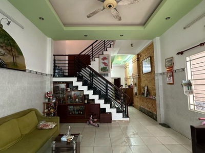 Bán Gấp Nhà, Hxh, 3 Tầng, BTCT, 127m2, Ngang 5.7m, 5Pn, Nguyễn Trung Trực, P5, Bình Thạnh, Chỉ 11.8 0