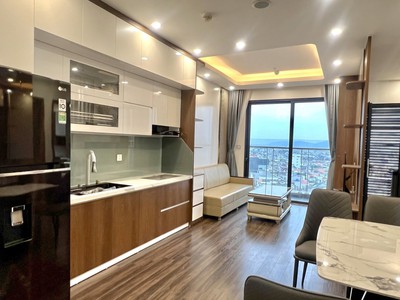 CHo thuê căn hộ 2 ngủ lô góc cực thoáng tại Hoàng Huy Commerce giá chỉ 12tr 6