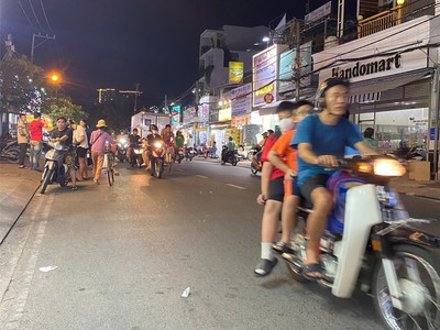 G iảm chào  nhỉnh 15ty có ngay chdv 7 lầu đang cho t huê sáutám triệu 4