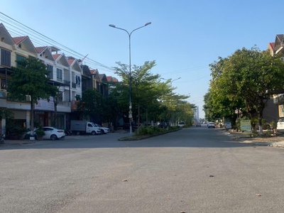 Mời cho thue kho 2 tầng gần cửa ngõ tây nam 3