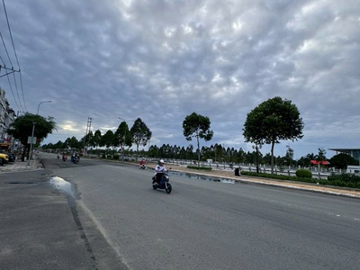 Khó khăn bán gấp tại đường trần hưng đạo,khu vực 3,phường v,tp vị thanh,hậu giang 2