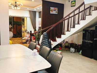 Bán nhà hẻm xe hơi, hẻm 195 xô viết nghệ tĩnh, 66,2m2 nở hậu, 5 tầng 8,8 tỷ thương lượng 3