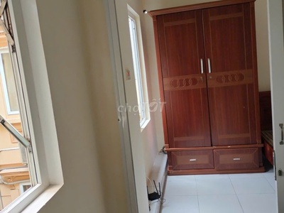 Phòng ở khép kín, tiện nghi đầy đủ ngõ 686 bạch đằng ,hn 3
