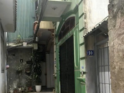 Duy nhất căn nhà dt30m, giá rẻ nhỉnh 3 tỷ ngay tứ hiệp, thanh trì gần bệnh viện đa khoa thanh trì. 0