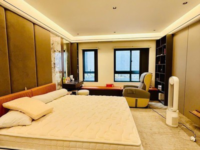 Siêu phẩm hoàng quốc việt - 38m2 x 5t - mt 3.8m - 7.98 tỷ - ngõ sh quay đầu - gần phố 4