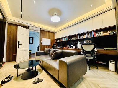 Siêu phẩm hoàng quốc việt - 38m2 x 5t - mt 3.8m - 7.98 tỷ - ngõ sh quay đầu - gần phố 2