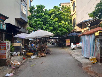 Bán nhà khu d yên nghĩa 5om2 x 4 tầng giá nhỉnh 12đ, oto tránh đõ , kinh doanh , gần sát khu đô thị 0