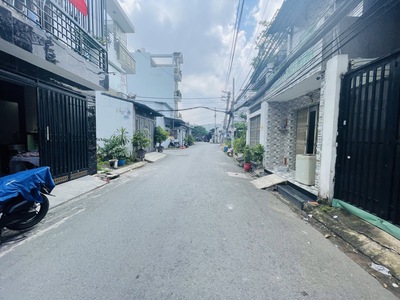 Nhỉnh 6 tỷ - nhà 4 tầng ,11 phòng , Dòng tiền 30tr - Hương Lộ 2, BT 3