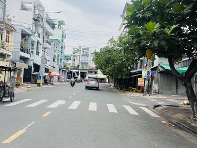 Nhà mới mặt tiền nhộn nhịp ,nguyễn thức tự, an lạc, bình tân. dt 81m2 x 3 tầng .giá 11 tỷ tl. 0