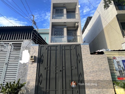 Nhà phạm văn đồng hẻm xe hơi, giá 5,1 , 52m2, 3pn, 3wc, mặt tiền 4m 0