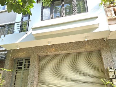 Bán nhà ngõ 10 nguyễn văn huyên, cầu giấy, 90m2, mt 5.6m, 27 tỷ. 0