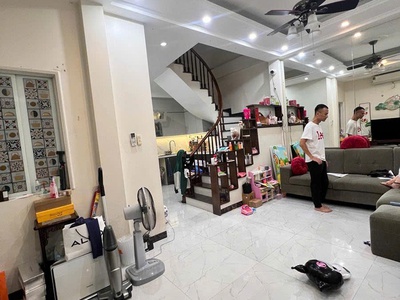 Nhà chính chủ - giá tốt - vị trí đẹp tại tt quận đống đa, thành phố hà nội 0