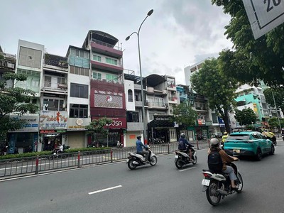 ..13,6 tỷ- nhà 4 tầng mới đẹp-mặt tiền 3/2 quận 10, sổ nở hậu, hoàn công đủ 1