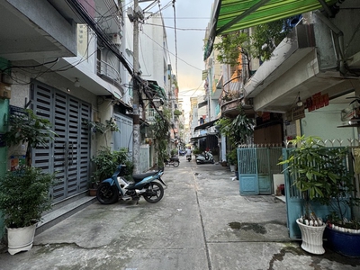 Cơ hội sở hữu nhà 4 tầng 5pn quận 10, giá 6.4 tỷ - ngõ nguyễn tiểu la, 28m2, sổ hồng chính chủ 2