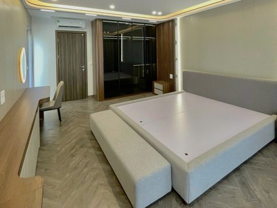 Xem là chốt  bán nhà nguyễn văn cừ - ô tô tránh kd - góc 55m2 6t 4.5m, thang máy, sát cầu 2
