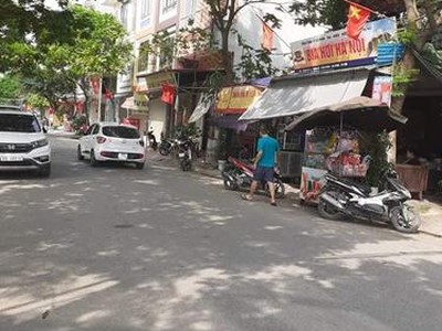 Bán nhà dân tự xây mậu lương, gần chợ, dt 40m2, 4 ngủ, tiện ích vô vàn, giá 6.2 tỷ, 0