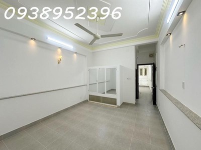 Trước mặt kinh doanh đỉnh - vỉa hè thoáng rộng - căn nhà còn mới đẹp 5 tầng - sổ a4 hoa hậu 2