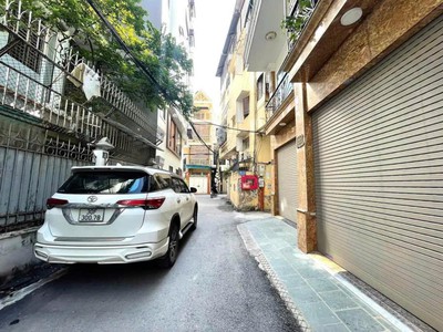 Tuyệt phẩm -nguyễn văn cừ -lb 48m 6t- lô góc - gara- thang máy 0