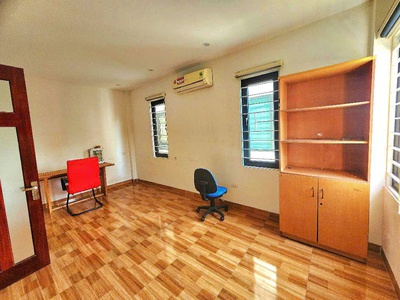 Nhà đẹp long biên - lô góc 33m , 5 tầng, 5,1 t.ỷ  tl  - thuộc tổ 14 thạch bàn, hàng xóm garden ciyi 4