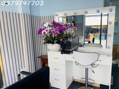 Chính chủ cần sang lại salon chuyên làm tóc - maketup - gội đầu 0