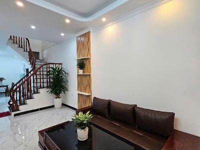 Cực hiếm bán nhà đàm quang trung -long biên -46 m- lô góc- gara -ô tô thông - nhỉnh 6tỷ 1