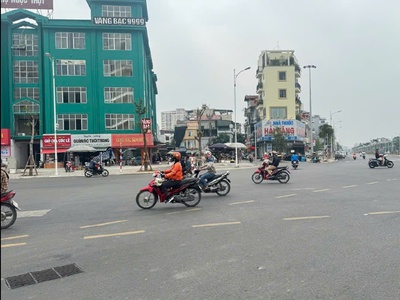 Quá đẹp-ngọc thụy nngõ ô tô vào đất-thông số đẹp 20mét ra đường hồng tiến cạnh công viên ngọc 0