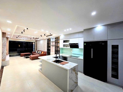 Cực hiếm -7 tầng thang máy - gara 2 ô tô - nguyễn văn cừ, long biên - 16.x tỷ 2