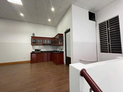Bán nhà 3.5 tầng mặt đường đôi Nguyễn Lương Bằng, ph Thanh Bình, TP HD, 217m2, mt 8.1m 6