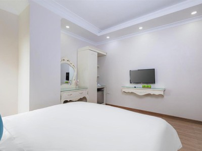Cho thuê khách sạn 42 phòng trung tâm Bãi Cháy, Hạ Long về vận hành luôn giá tốt 1