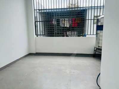 Bán nhà 3 tầng đường TRẦN KIM XUYẾN , Hoà Xuân ,  Cẩm Lệ Gần Trường mầm non Chú Ếch Con 4