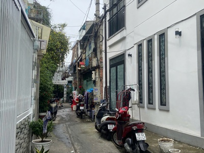 Bán nhà gần mặt tiền Bạch Đằng Bình Thạnh 2 tầng 67m2 nhỉnh 5 tỷ 0