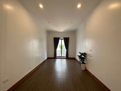 Hàng hiếm - bán nhà ngọc lâm - long biên - dân xây -  mặt tiền rộng  - 3 bước ra phố - dt 58m x 4 2