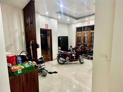Nhà 300 nguyễn xiển-thanh xuân 42m-4 tầng-4 ngủ-ô tô 20m giá 6,86 tỷ 1