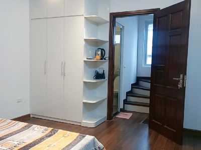 Bán nhà 5 tầng 37m2 nguyễn khang, ngõ ô tô 7 chỗ thông. 7,8 tỷ 2