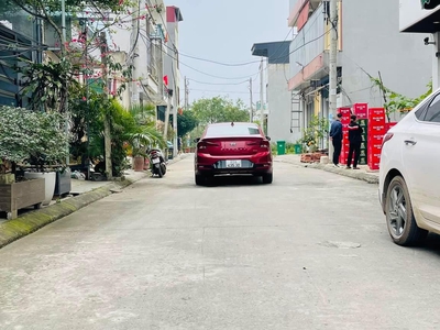 Cần bán trục chính giãn dân ngải dương, đình dù, văn lâm, dt80m hướng đông nam 1