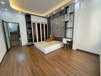 Bán nhà trâu quỳ. 50m2   2 tầng   5,5 tỷ. sát ô tô tránh, kinh doanh. 0