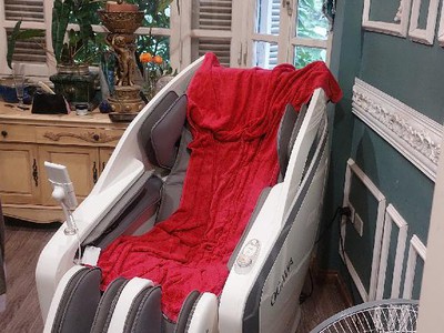 Bán nhà siêu phẩm ngô quyền 65m2 mt 4,8m mà chỉ nhỉnh 8 đ. nhà dân xây , thoáng trước sau, ngay sát 1