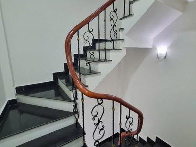 Hiếm -  nhà ngọc thuỵ - long biên - 38m - 4 tầng - giá  7 tỷ dân xây chắc chắn - ô tô đỗ cửa - ngõ 2