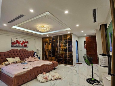 Nhà đẹp lung linh -ngọc thụy - long biên .diện tích: 44m2   vị trí: ngõ ô tô tránh, giao thông 2