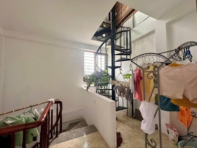 Cần Bán Gấp Nhà Dân Xây Ở Vạn Phúc.Ngõ Thông,Ô Tô Đỗ Cách 20M.Gía 7.15Tỷ Có TL 5