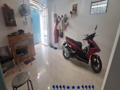 Bán nhà sổ hồng riêg, chỉ có 2 ty 1999  Thông đường Võ Văn Ngân, Quận Thủ Đức   2 tầng 2 pn 2 wc 5