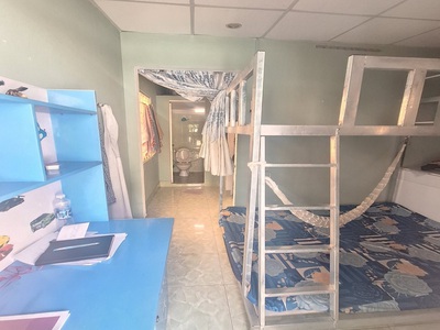 Bán nhà sổ hồng riêg, chỉ có 2 ty 1999  Thông đường Võ Văn Ngân, Quận Thủ Đức   2 tầng 2 pn 2 wc 4