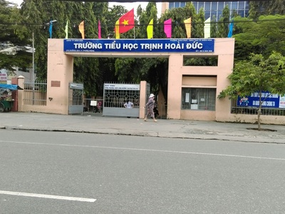 BÁN NHÀ TRUNG DŨNG, 2 mặt đường sổ hồng thổ cư gần vòng xoay Biên Hùng 9