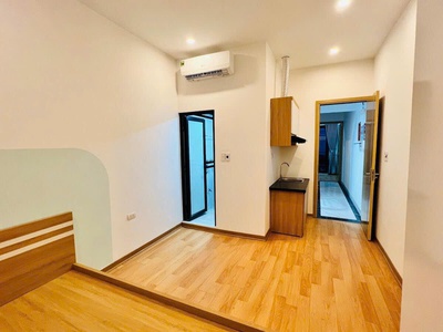 Căn hộ dv 9 phòng cầu giấy full đồ khép kín  - dt 60tr/th - ngõ rộng 3 gác tránh. dt 40m2 giá 9 tỷ 0