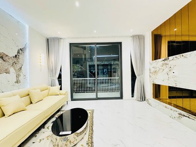 Bán nhà vũ xuân thiều, ô tô đỗ cửa 5 tầng, mt 5.5m, giá 6 tỷ 0