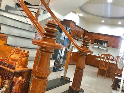 Bán căn nhà mặt tiền 4 tầng tại thủ đức - diện tích 120m , giá chỉ 8,9tỷ, 2