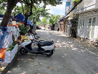 97m2 ngang 5.4 x 18m, 4 phòng cho thuê 240tr/năm, hẻm 8m xe hơi thông, 300 nguyễn văn linh, bình 2
