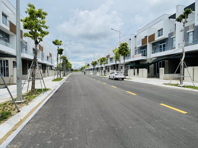 Với tài chính 1,8 tỷ   30   vào ở ngay căn nhà 3 tầng ngay tại trung tâm thành phố 4